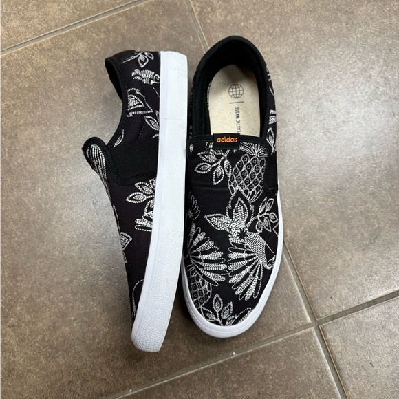 Adidas VULCRAID3R Mens Slip On size 13 - Black and White - Picture 9 of 9